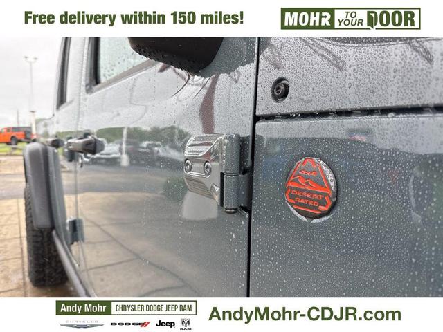 Photo of 2025 Anvil Clearcoat Jeep Gladiator