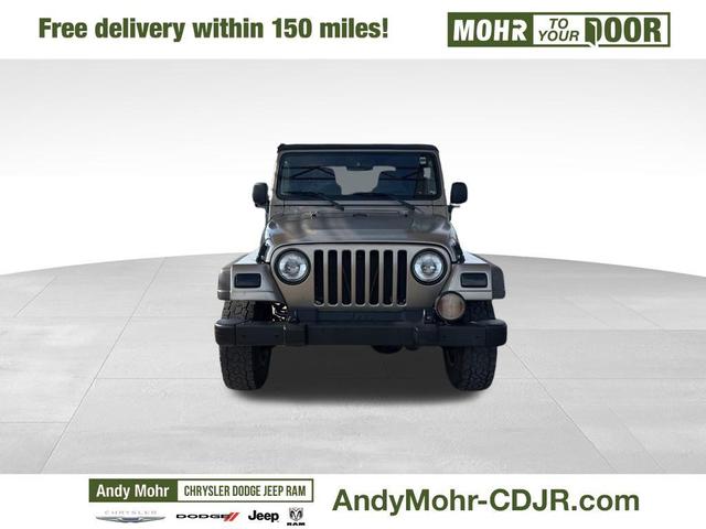 Photo of 2005 Light Khaki Metallic Clearcoat Jeep Wrangler