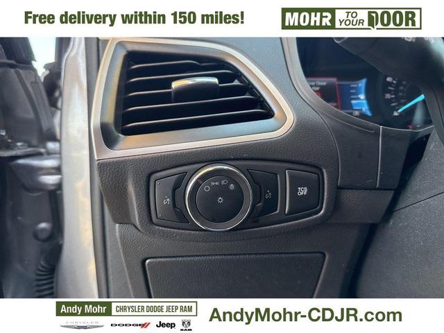Photo of 2024 Silver Metallic Ford Edge