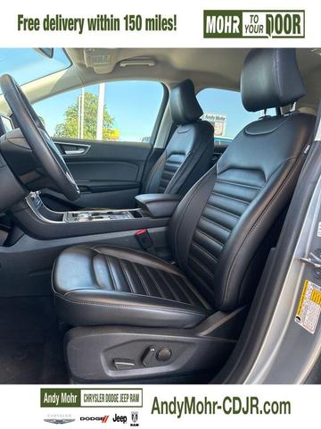 Photo of 2024 Silver Metallic Ford Edge