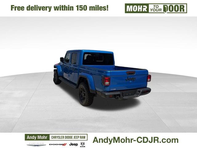 Photo of 2025 Hydro Blue Pearlcoat Jeep Gladiator