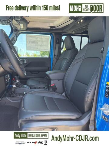 Photo of 2025 Hydro Blue Pearlcoat Jeep Gladiator