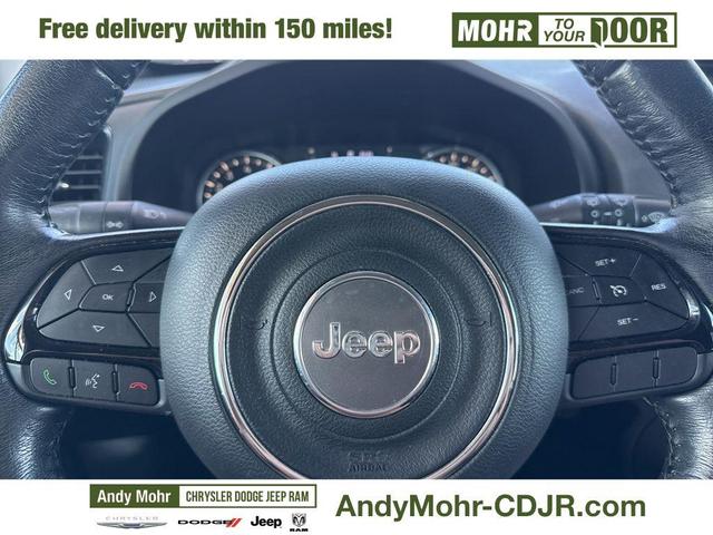 Photo of 2019 Alpine White Clearcoat Jeep Renegade