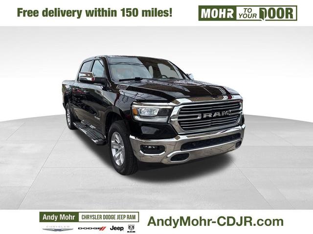 Photo of 2023 Diamond Black Crystal Pearlcoat RAM 1500