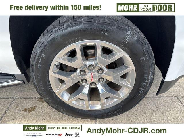 Photo of 2020 White Frost Tricoat GMC Yukon