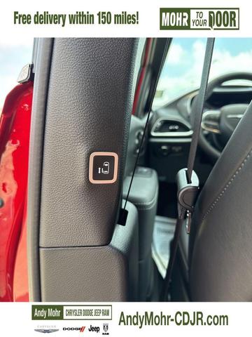 Photo of 2025 Red Hot Pearlcoat Chrysler Voyager