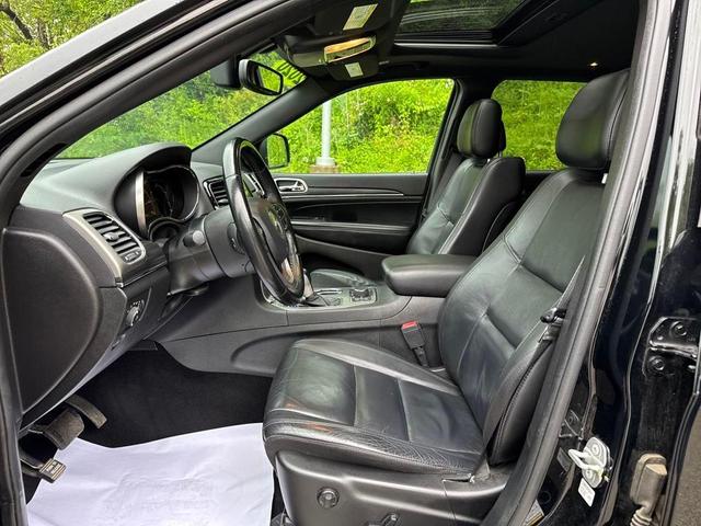 Photo of 2020 Diamond Black Jeep Grand Cherokee