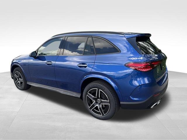 Photo of 2025 Starling Blue Metallic Mercedes-Benz GLC 300
