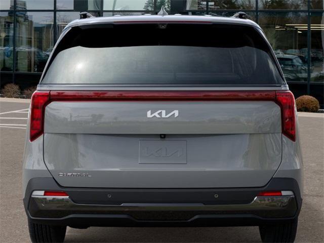 Photo of 2026 Ceramic Silver Kia Carnival