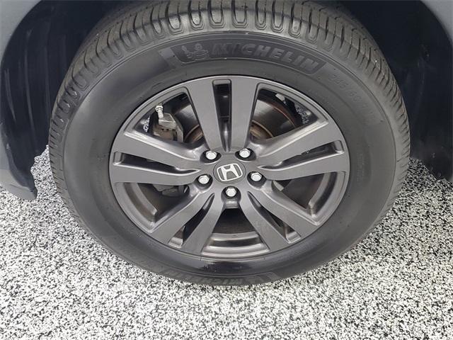Photo of 2019 Lunar Silver Metallic Honda Ridgeline