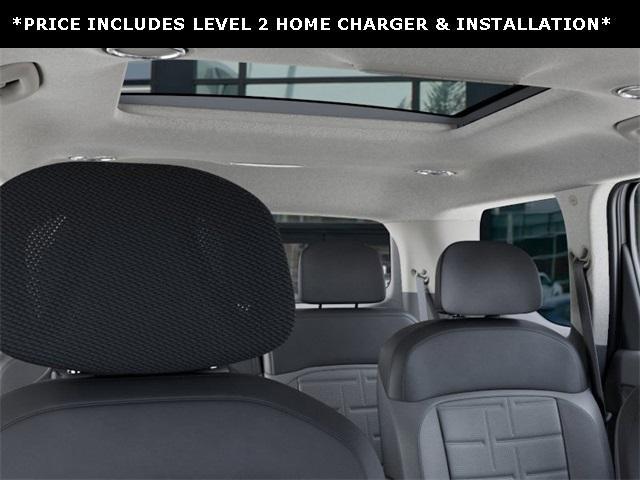 Photo of 2026 Glacial White Pearl Kia EV9