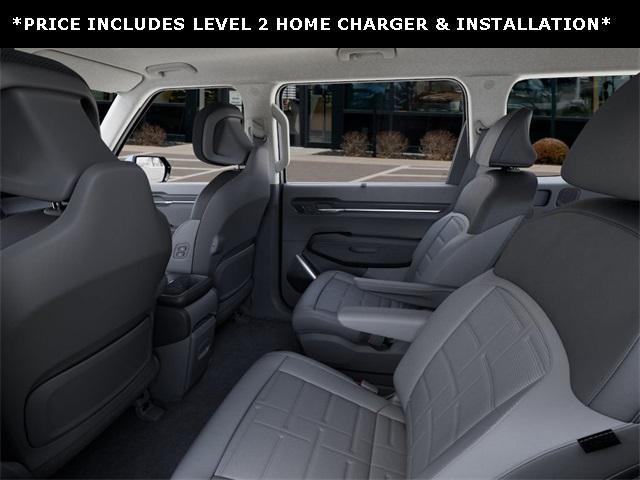 Photo of 2026 Glacial White Pearl Kia EV9
