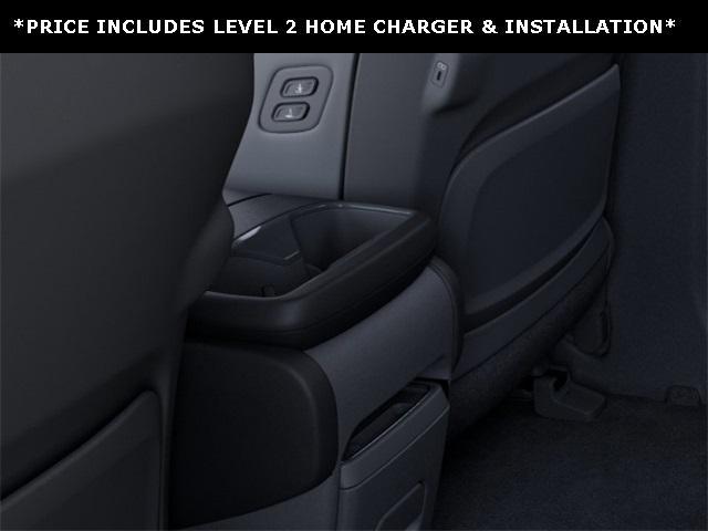 Photo of 2026 Glacial White Pearl Kia EV9
