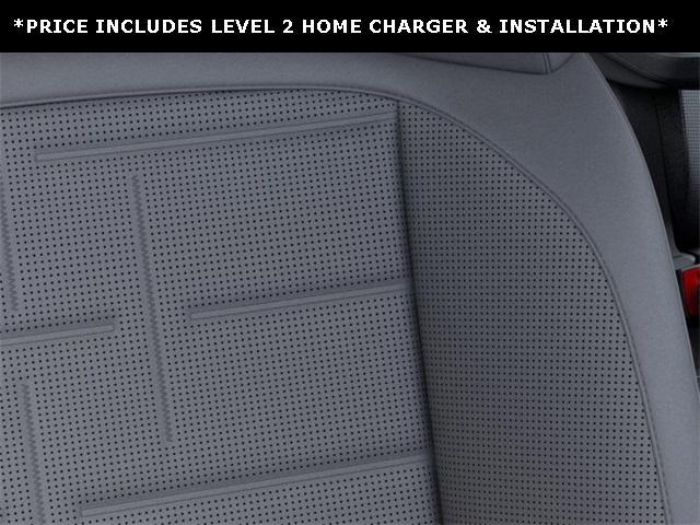 Photo of 2026 Glacial White Pearl Kia EV9