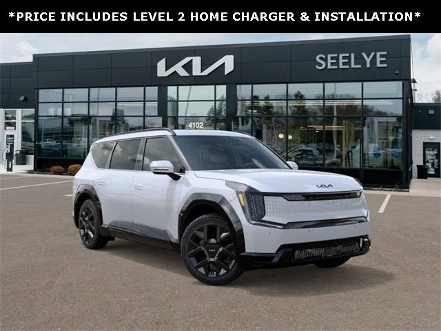 Photo of 2026 Glacial White Pearl Kia EV9
