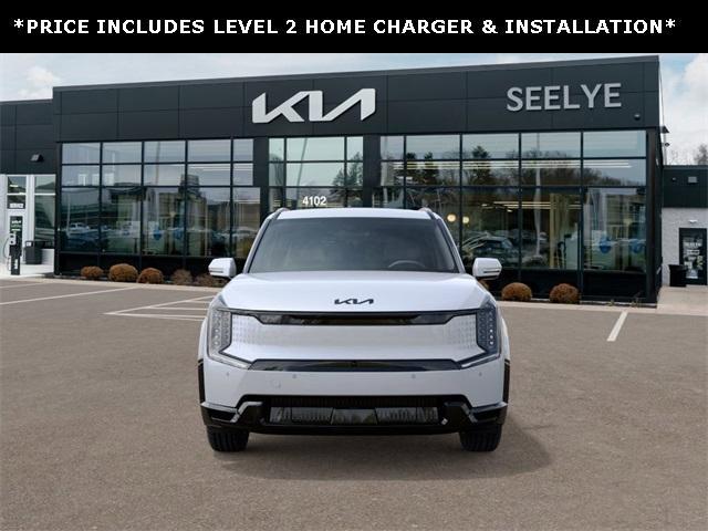 Photo of 2026 Glacial White Pearl Kia EV9