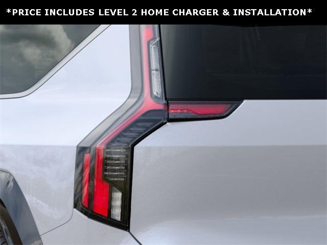 Photo of 2026 Glacial White Pearl Kia EV9