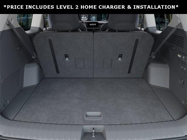 Photo of 2026 Glacial White Pearl Kia EV9