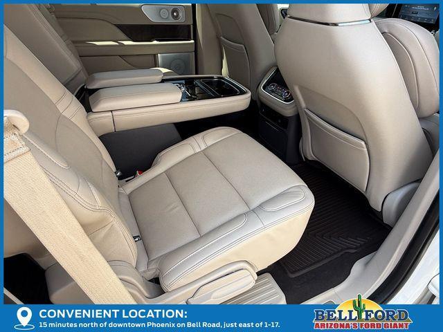 Photo of 2020 Pristine White Lincoln Navigator
