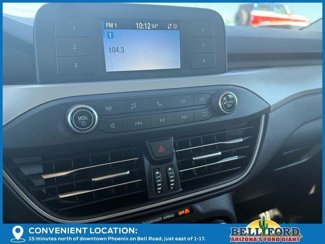 Photo of 2021 Carbonized Gray Metallic Ford Escape