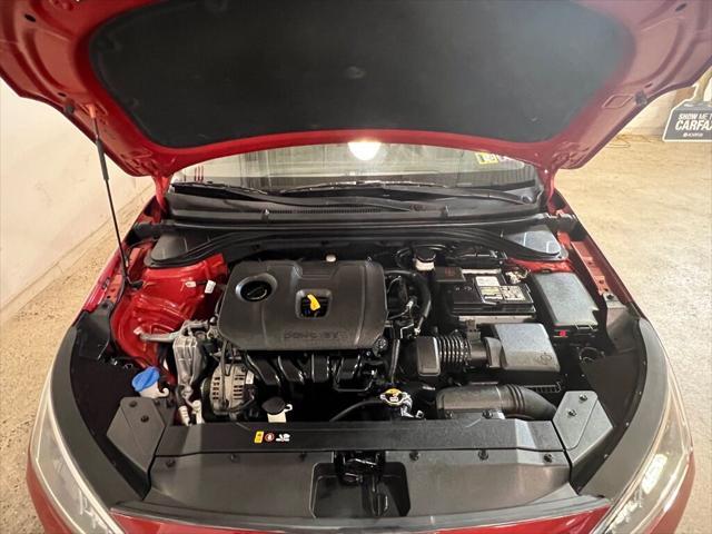 Photo of 2020 Red Hyundai ELANTRA