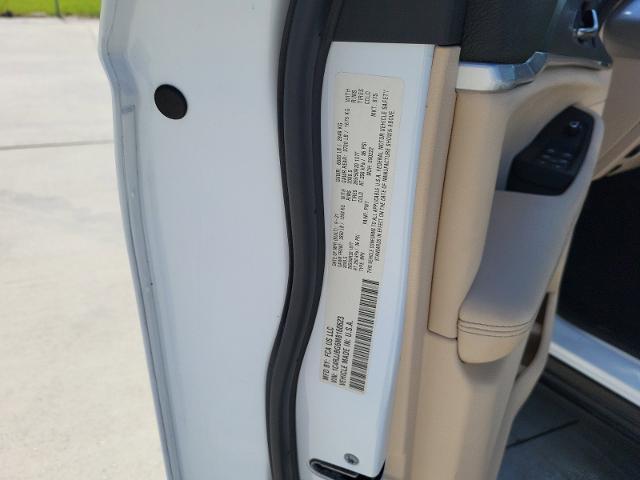 Photo of 2021 Bright White Clearcoat Jeep Grand Cherokee L