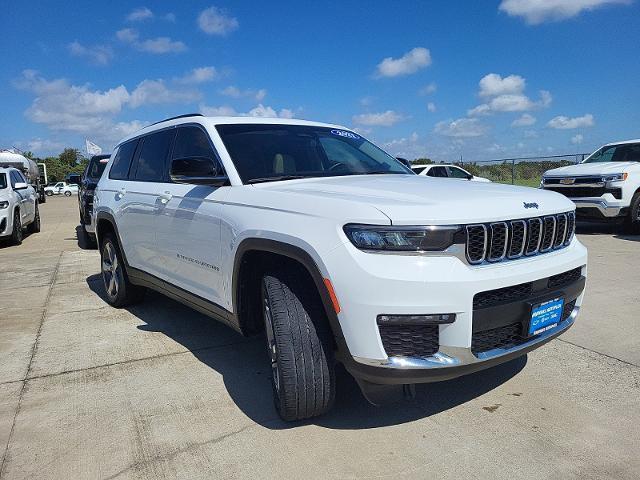 Photo of 2021 Bright White Clearcoat Jeep Grand Cherokee L