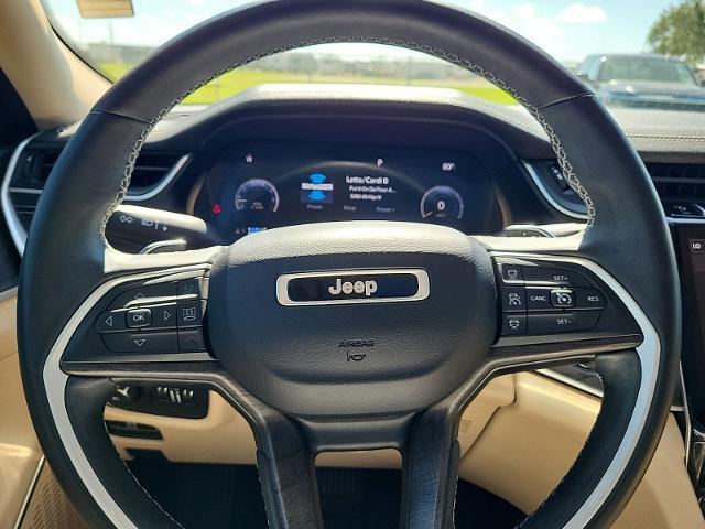 Photo of 2021 Bright White Clearcoat Jeep Grand Cherokee L