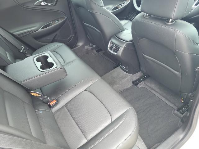 Photo of 2024 Summit White Chevrolet Malibu