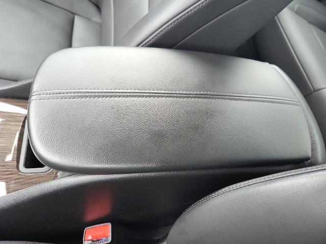 Photo of 2024 Summit White Chevrolet Malibu