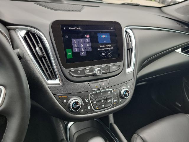 Photo of 2024 Summit White Chevrolet Malibu