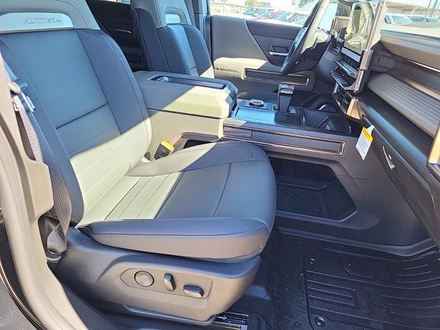 Photo of 2025 Black GMC HUMMER EV SUV