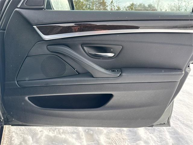 Photo of 2015 Gray Metallic BMW 528