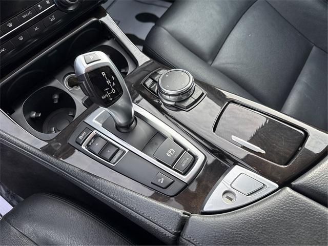 Photo of 2015 Gray Metallic BMW 528