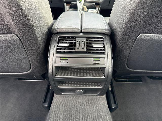 Photo of 2015 Gray Metallic BMW 528