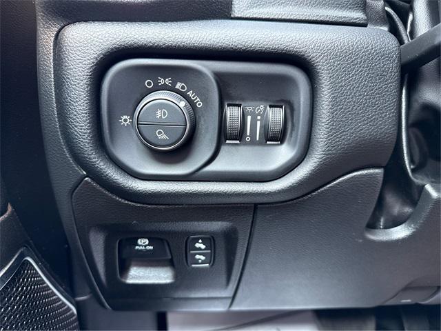 Photo of 2022 Bright White Clearcoat RAM 1500