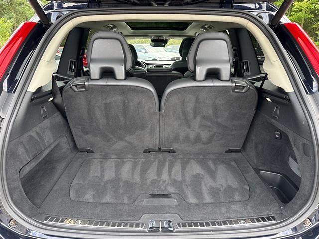 Photo of 2017 Magic Blue Metallic Volvo XC90