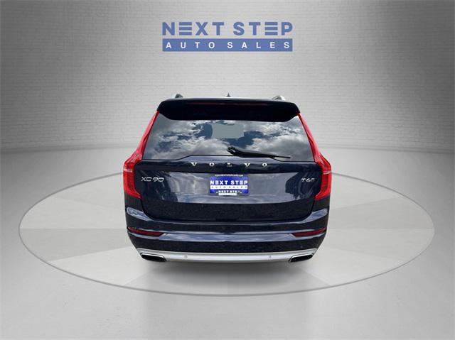 Photo of 2017 Magic Blue Metallic Volvo XC90