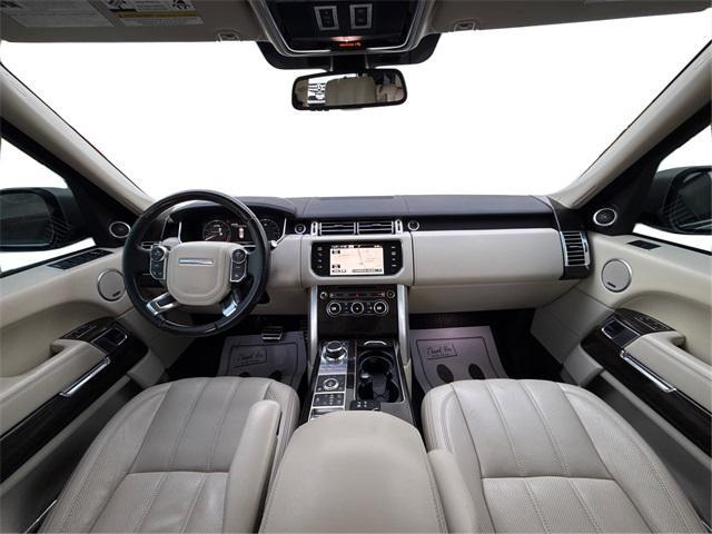 Photo of 2015 Luxor Metallic Land Rover Range Rover