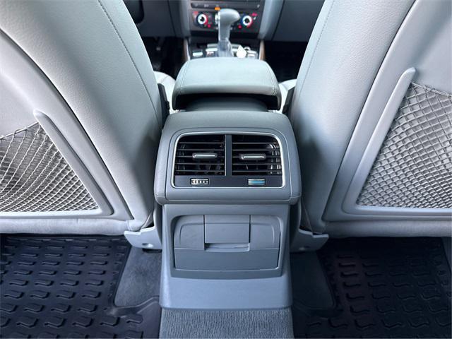 Photo of 2017 Glacier White Audi Q5