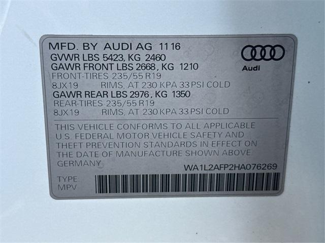 Photo of 2017 Glacier White Audi Q5