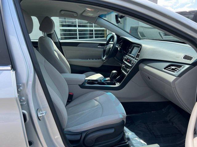 Photo of 2018 Symphony Silver Hyundai SONATA