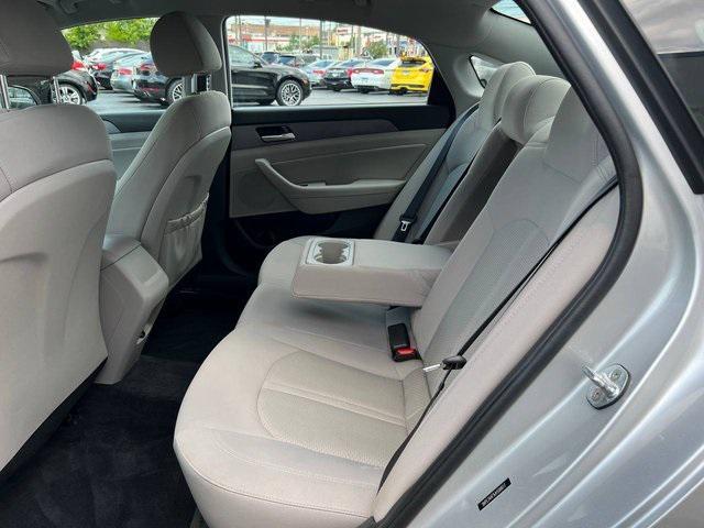 Photo of 2018 Symphony Silver Hyundai SONATA