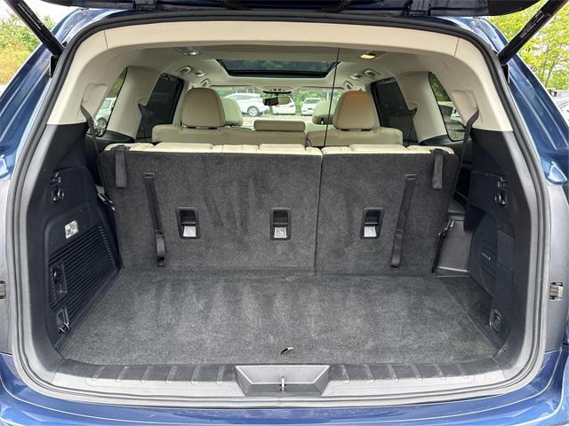Photo of 2019 Abyss Blue Pearl Subaru Ascent