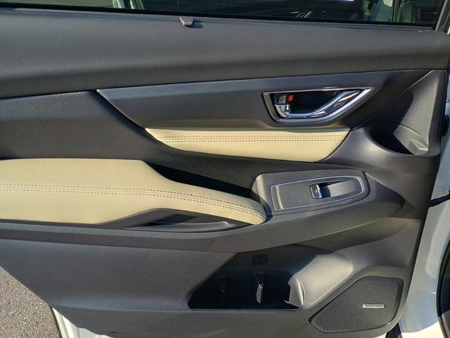 Photo of 2025 Crystal White Pearl Subaru Ascent