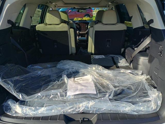 Photo of 2025 Crystal White Pearl Subaru Ascent