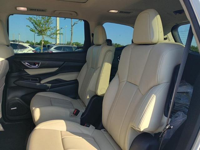 Photo of 2025 Crystal White Pearl Subaru Ascent