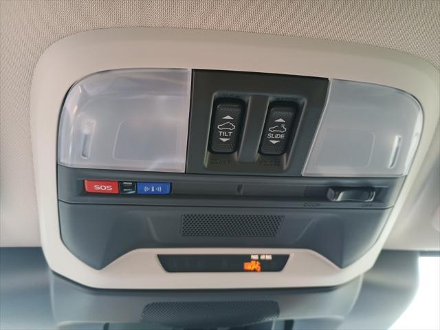 Photo of 2025 Crystal White Pearl Subaru Crosstrek