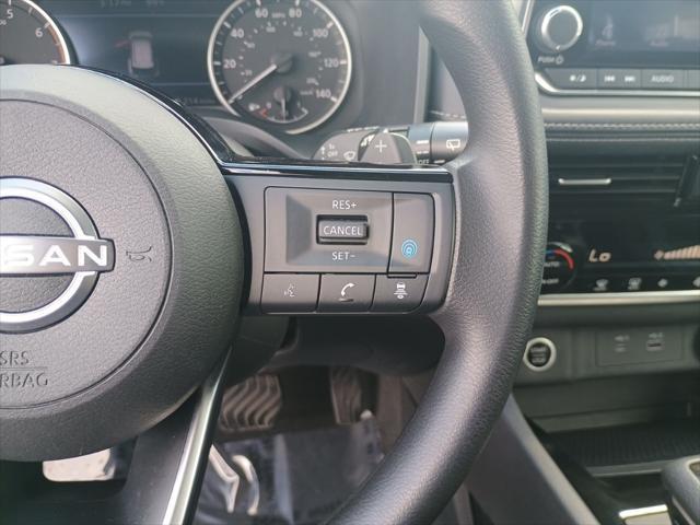 Photo of 2022 Brilliant Silver Metallic Nissan Rogue
