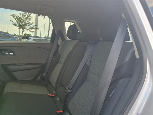 Photo of 2022 Brilliant Silver Metallic Nissan Rogue